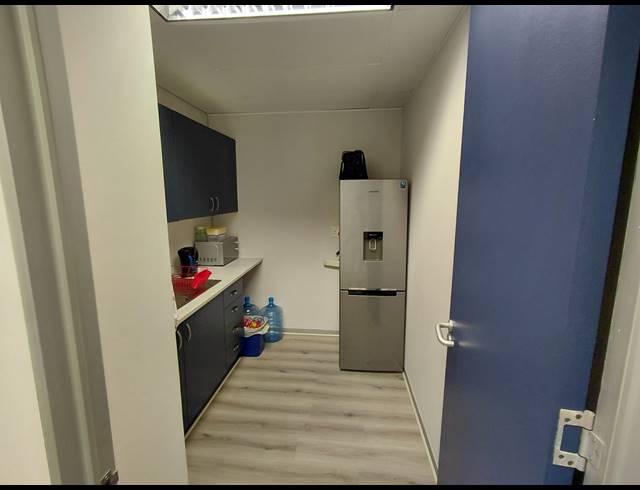 362M² OFFICE TO LET IN FOURWAYS